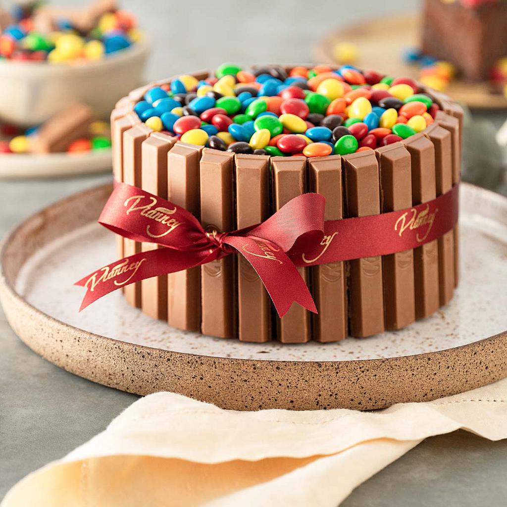 Torta de Kit Kat com M&M Padaria Vianney