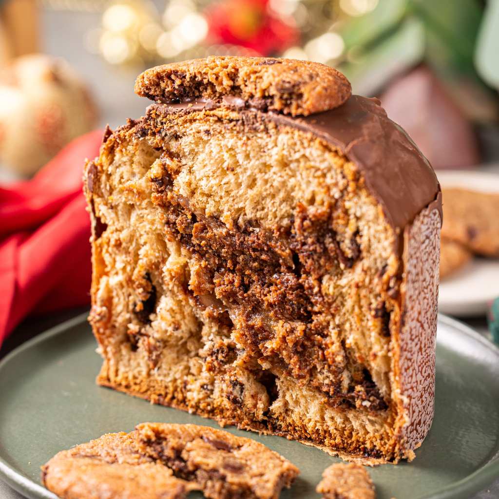 Chocottone Recheado de Cookies