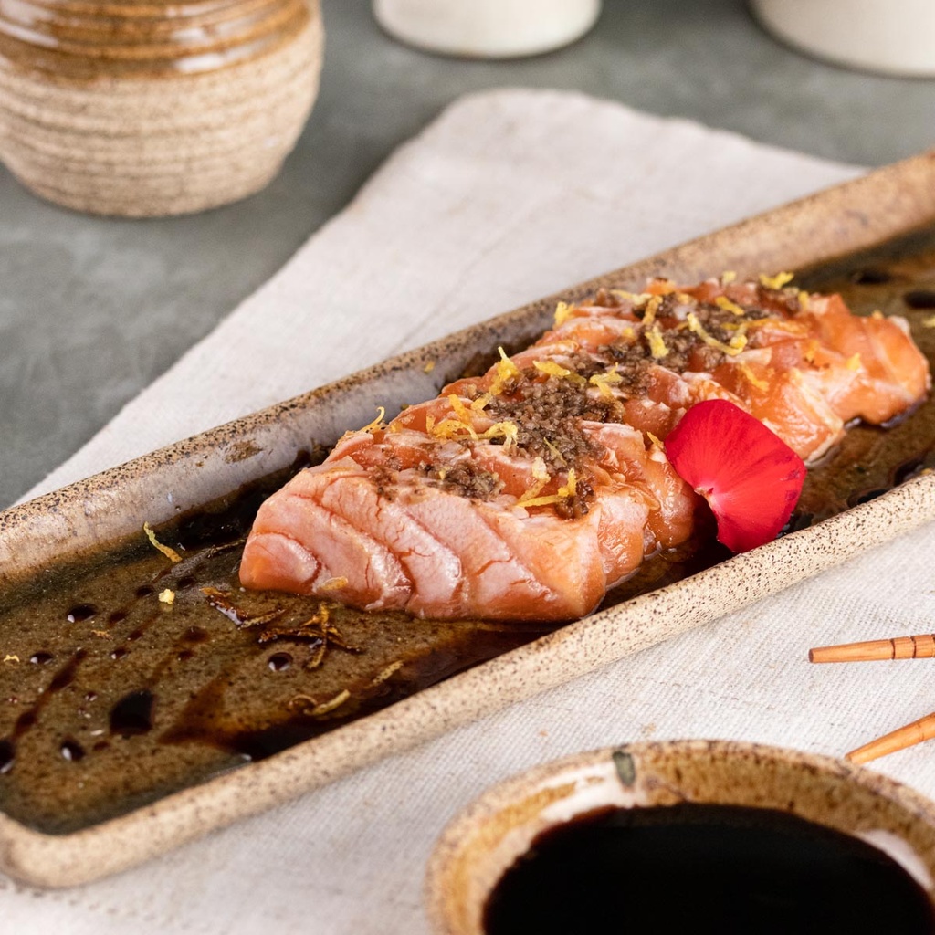 Sashimi de Barriga de Salmão Trufado