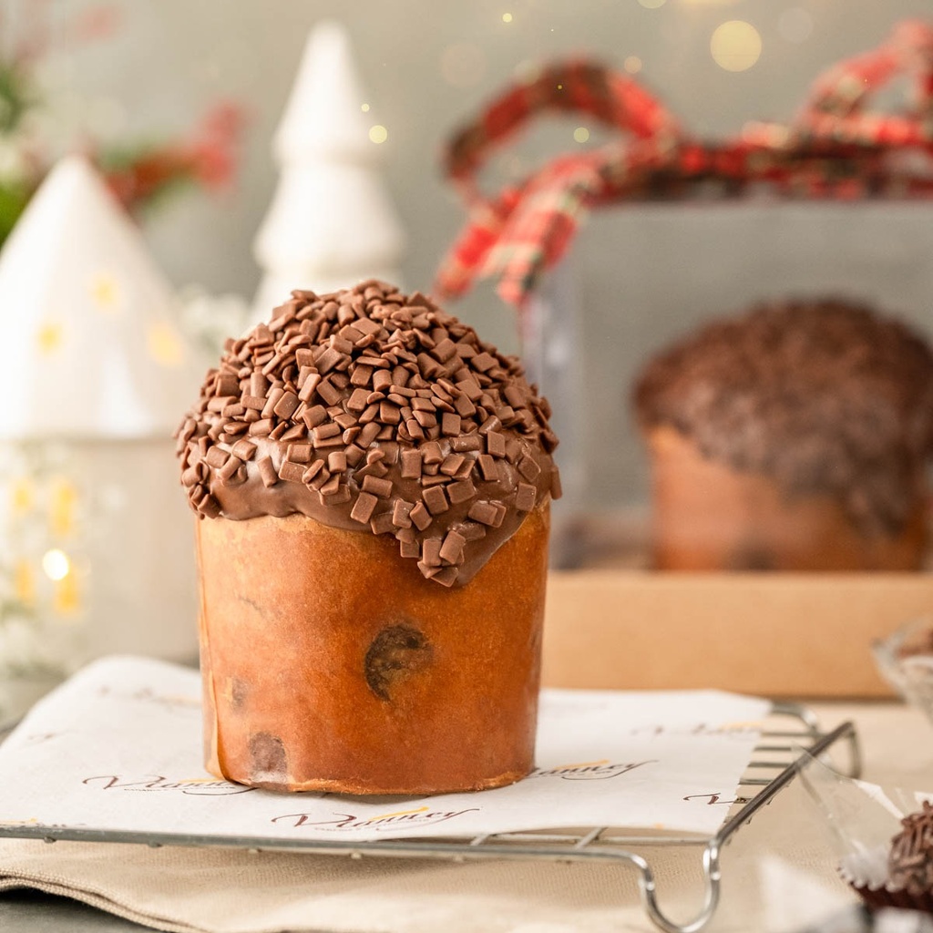 Mini Chocottone recheado com brigadeiro