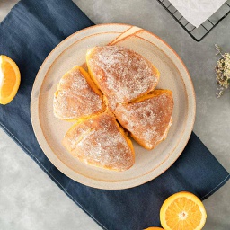 [084503] Pão Trevo de Laranja 