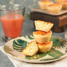 [009037] Empada de Queijo Média - 4 Unidades