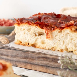 [097366] Focaccia de Parma Crocante com Tomate Confit
