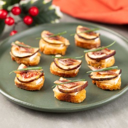 [114726] Canapé de brie,figo brulée e anchovas