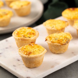 [114433] Mini Quiche de Bacalhau